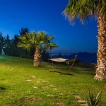 Апарт-отель Sea View 4*