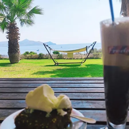 Aparthotel Sea View 4*