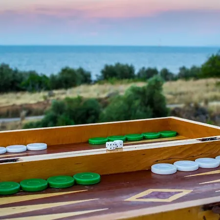 Sea View شقة فندقية *