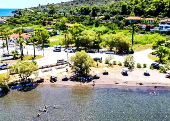 Apart Otel Sea View Méthana