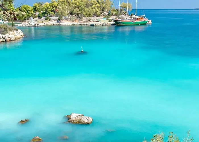 Sea View Aparthotel Méthana